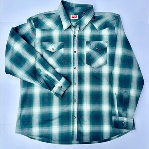 Men’s Wrangler Western Shirt Size 2XL​​